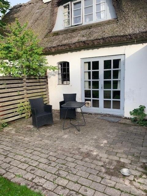 Apartamento Dyrlundgard Helsinge Exterior foto