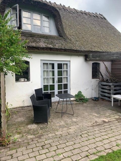 Apartamento Dyrlundgard Helsinge Exterior foto